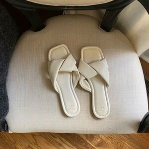 a new day Cream Women's Sandals size 9.5